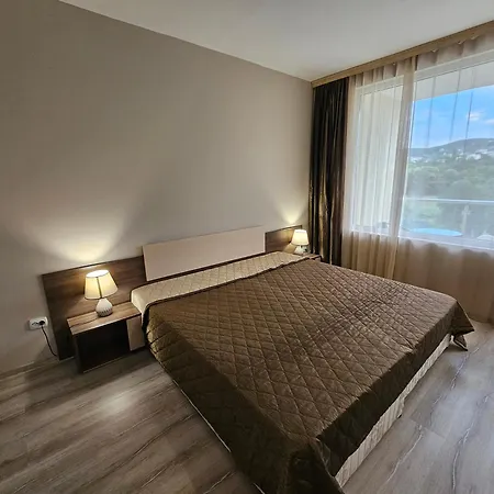Elena 643
